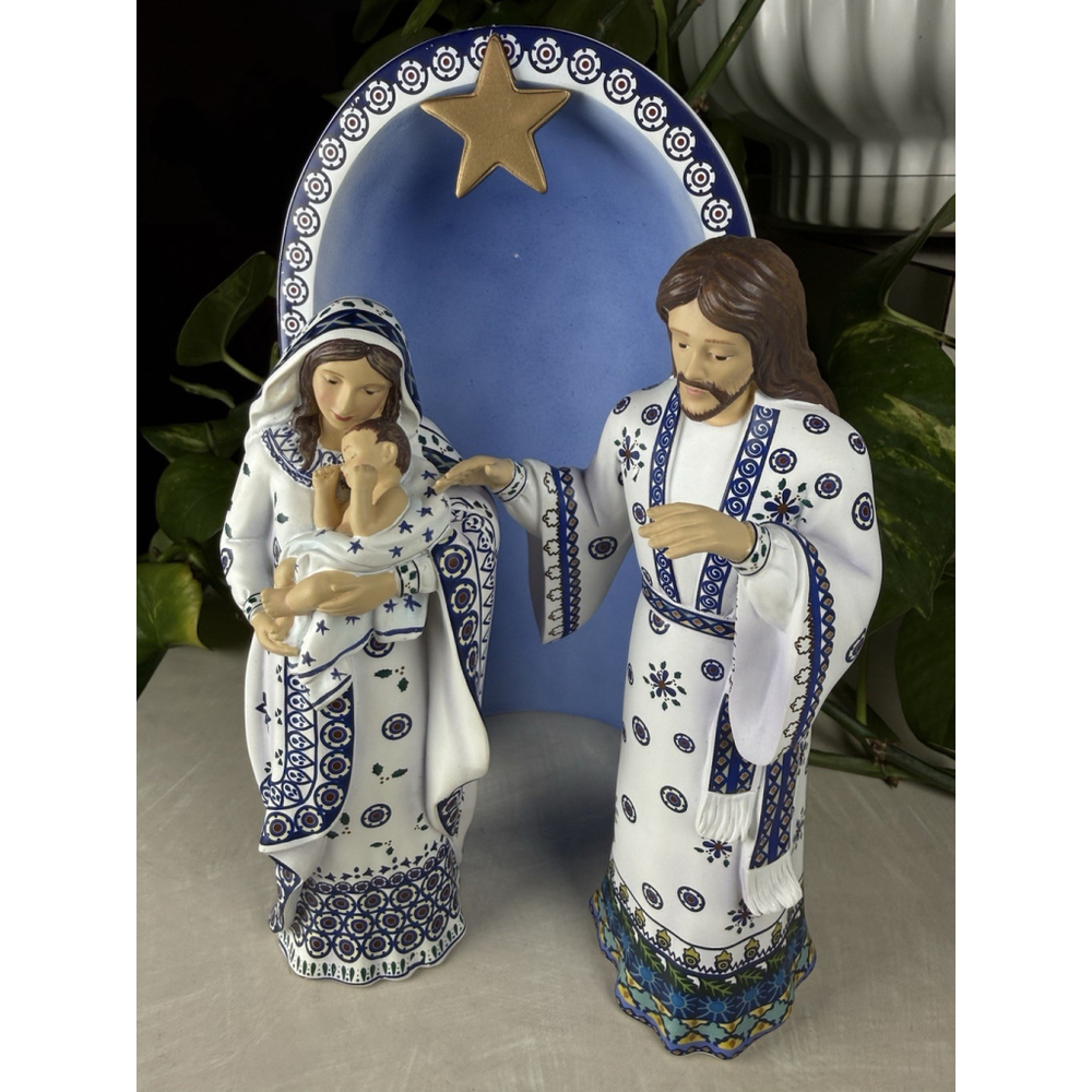 Hawthorne Village The Silent Night Nativity Collection Mary Jesus Joseph Crèche